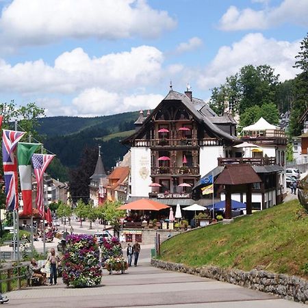 Rita - Atemberaubenden Wasserfaelle Triberg im Schwarzwald Eksteriør bilde